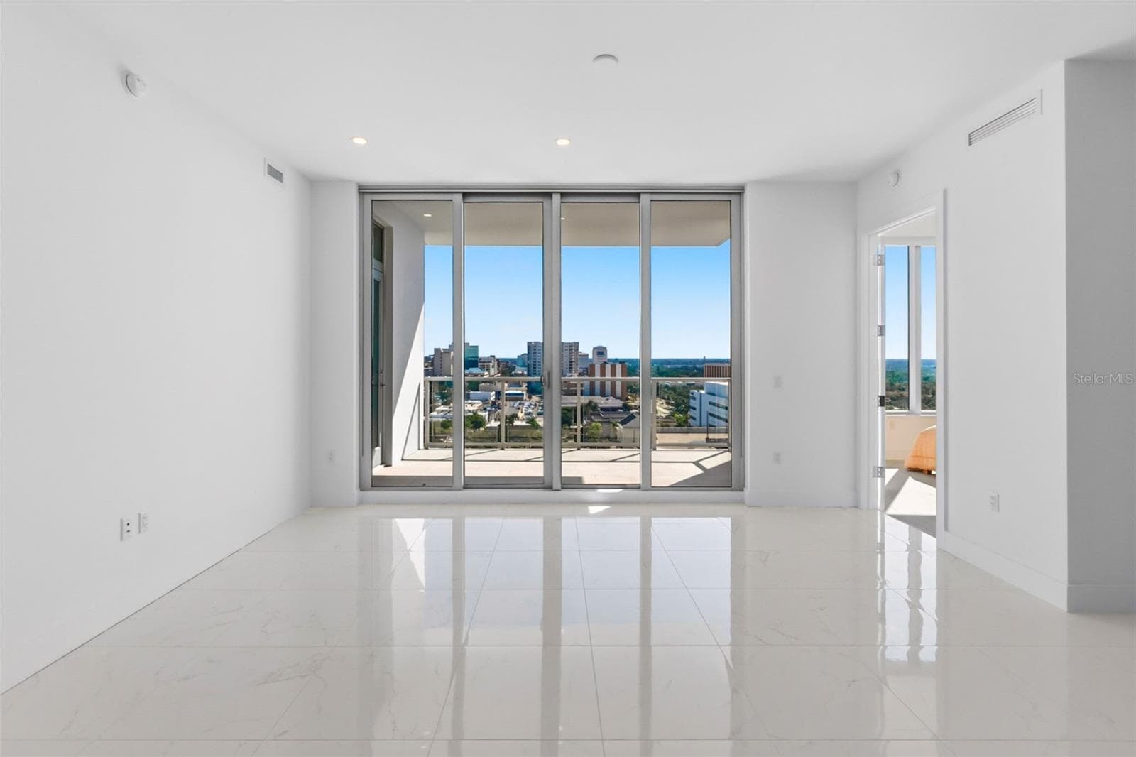 Condominium at 111 S PINEAPPLE AVE #1103, SARASOTA, photo 7 of 30