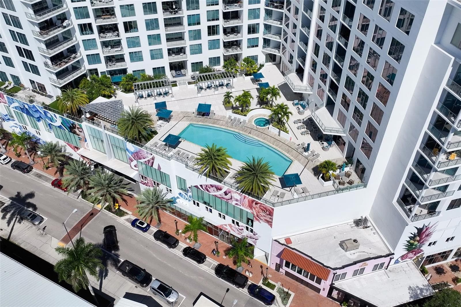 Condominium at 111 S PINEAPPLE AVE #1103, SARASOTA, photo 23 of 30