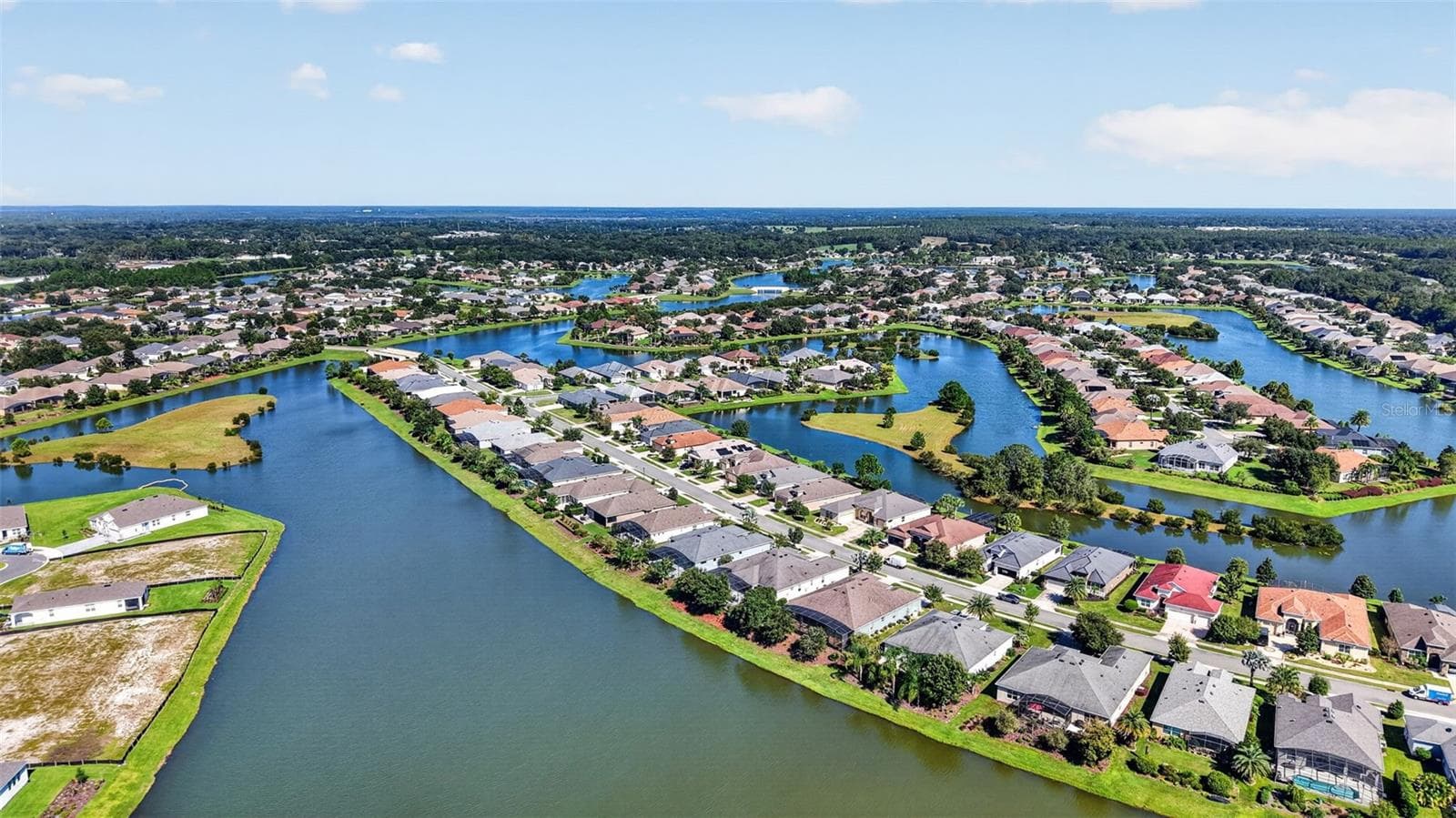 4 Miles of interconnected lakes make of the Lakes of Mount Dora. - 2444 PAWTUCKET PASS, MOUNT DORA