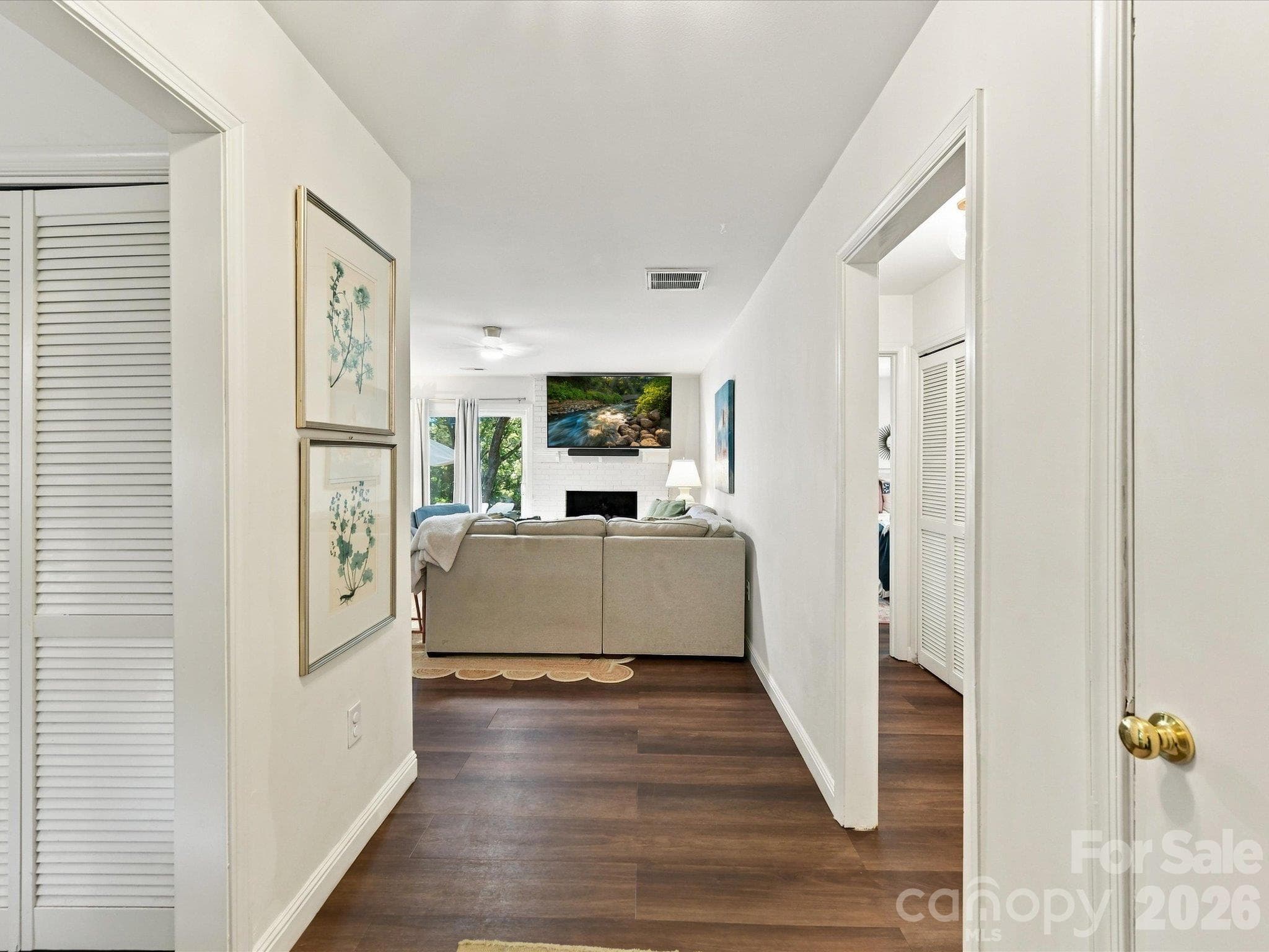 Single Family Residence at 7317 Killingdeer Lane, Charlotte, photo 2 of 29