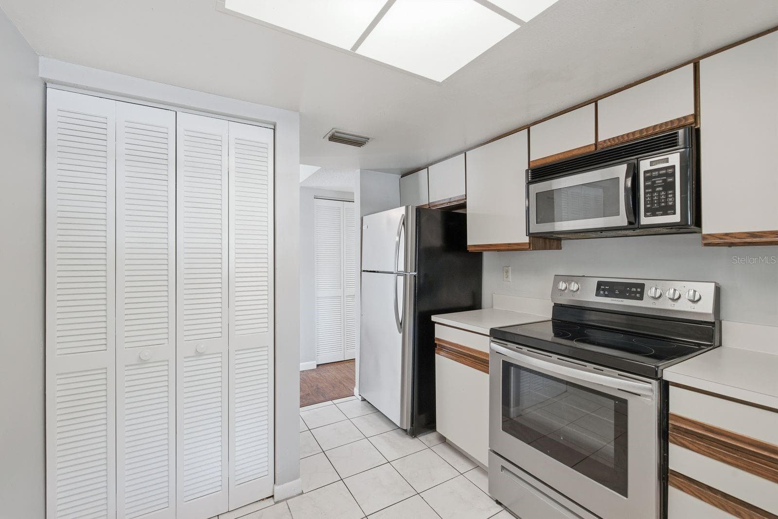 Condominium at 300 S FLORIDA AVE #100L, TARPON SPRINGS, photo 17 of 36