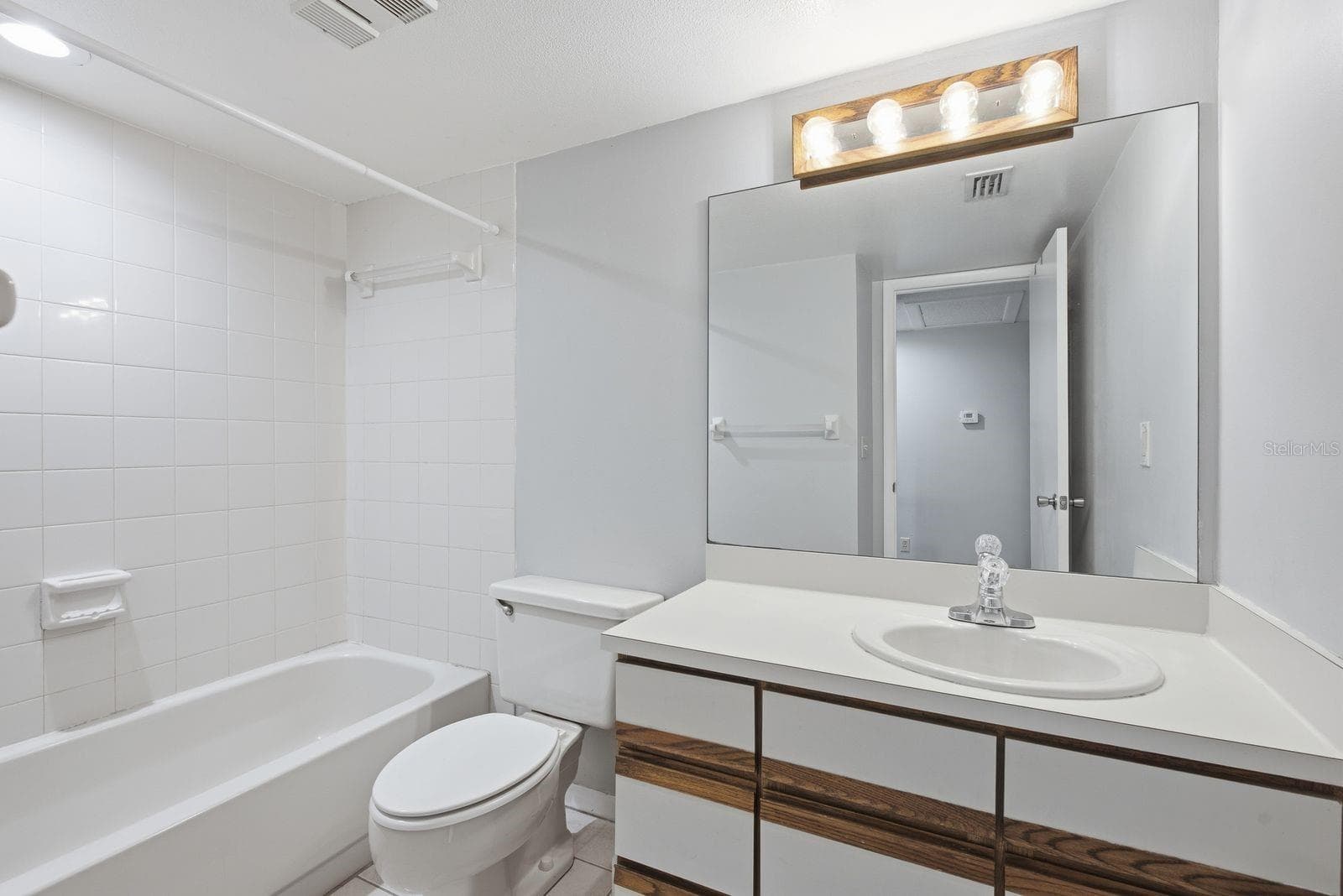 Condominium at 300 S FLORIDA AVE #100L, TARPON SPRINGS, photo 22 of 36