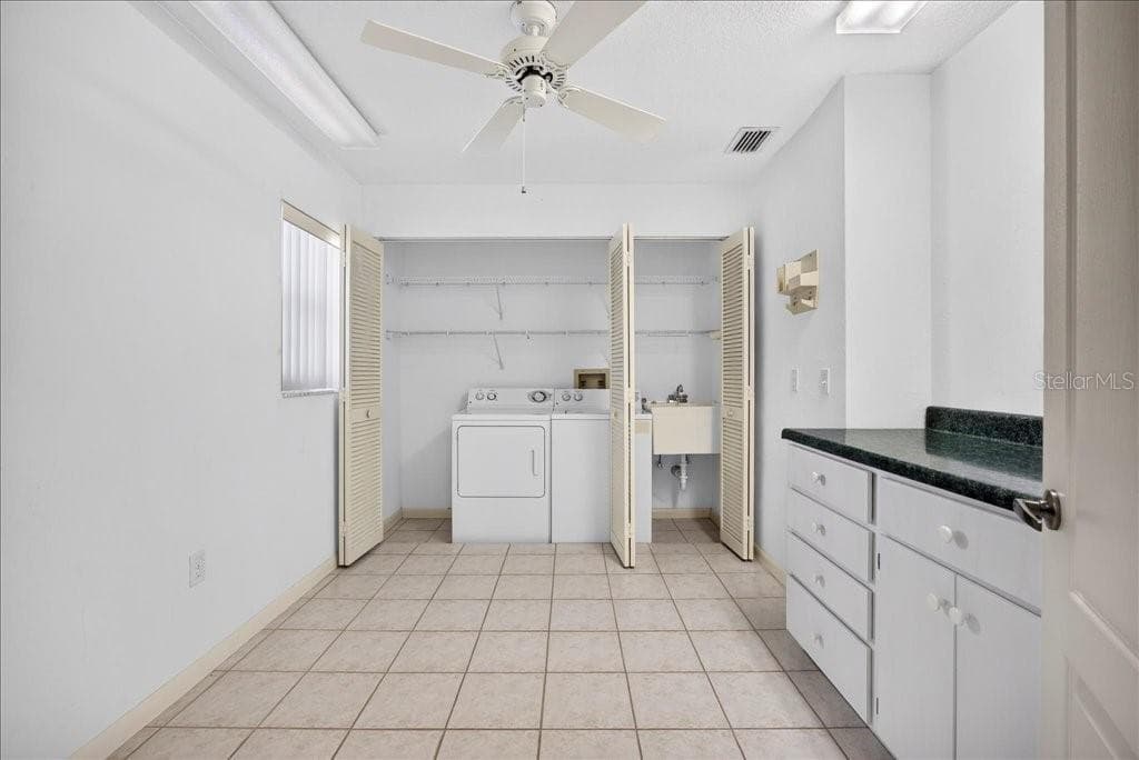 Single Family Residence at 4 KATRINAS DR, ORMOND BEACH, photo 22 of 38