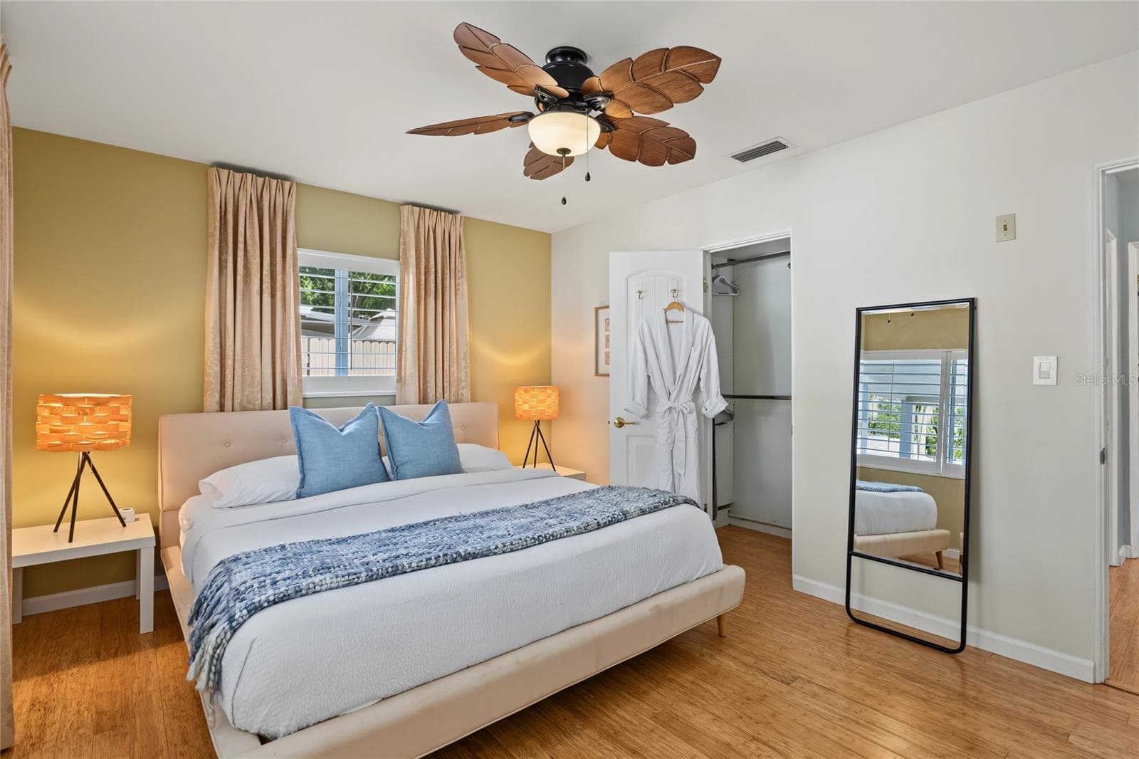 Primary Bedroom - 210 BRIGGS CT, SARASOTA