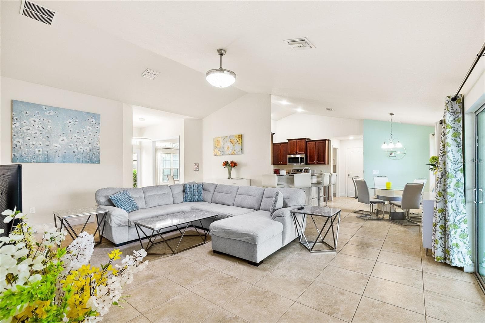 Single Family Residence at 158 ANNAPOLIS LN, ROTONDA WEST, photo 14 of 33