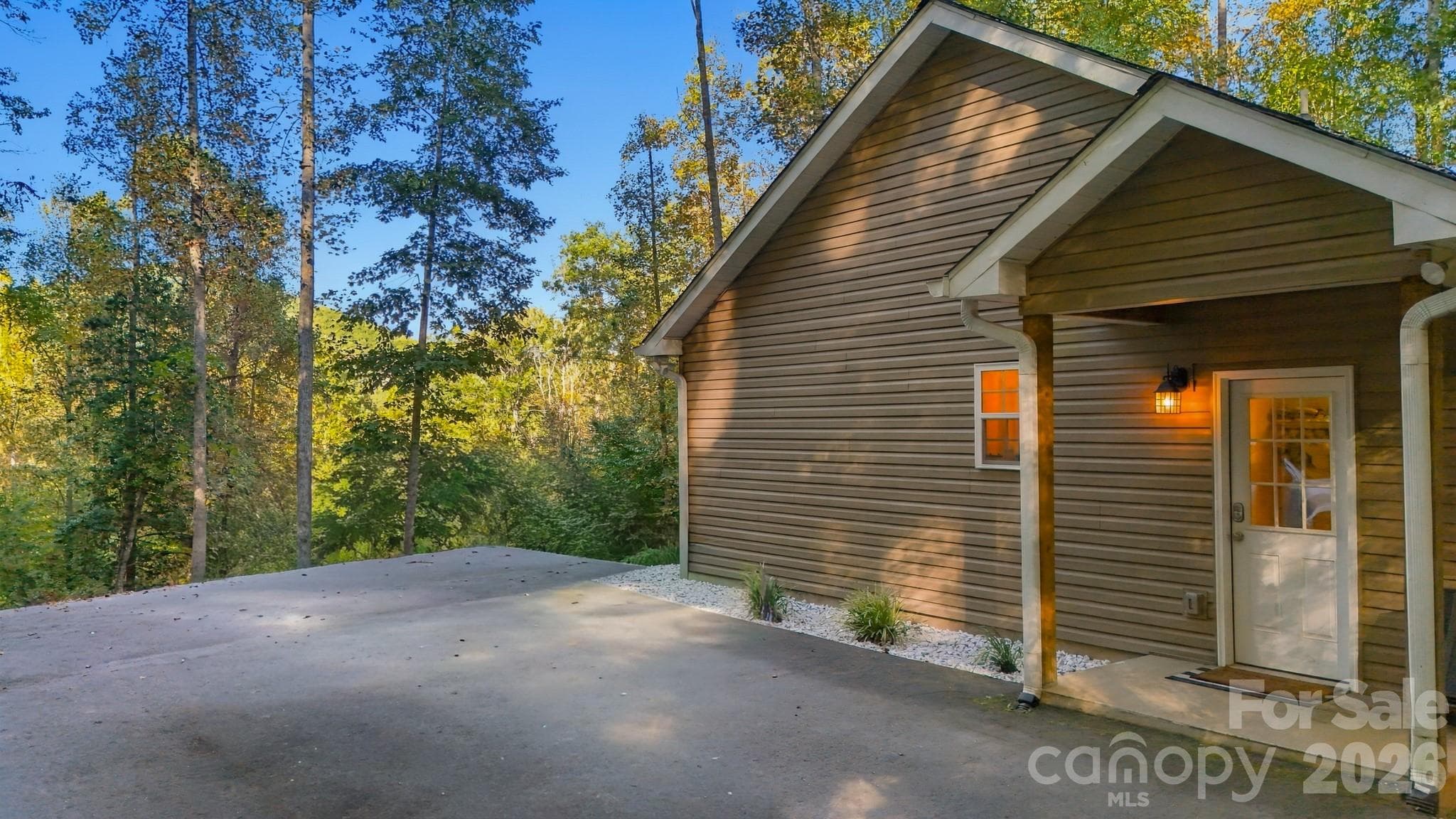 Single Family Residence at 201 Woodhaven Estates, Sylva, photo 6 of 38