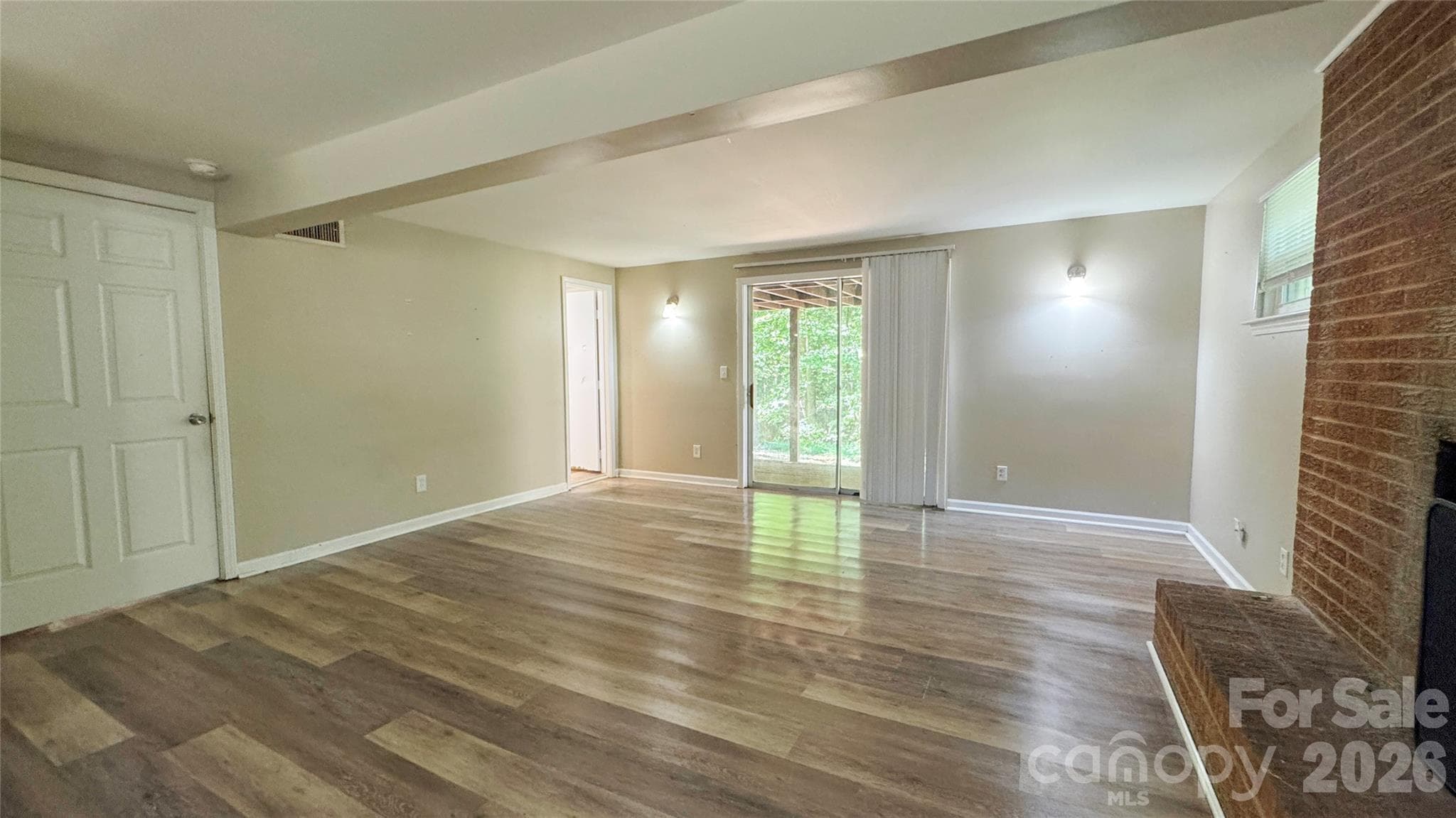 Single Family Residence at 350 Waycross Drive, Charlotte, photo 17 of 21