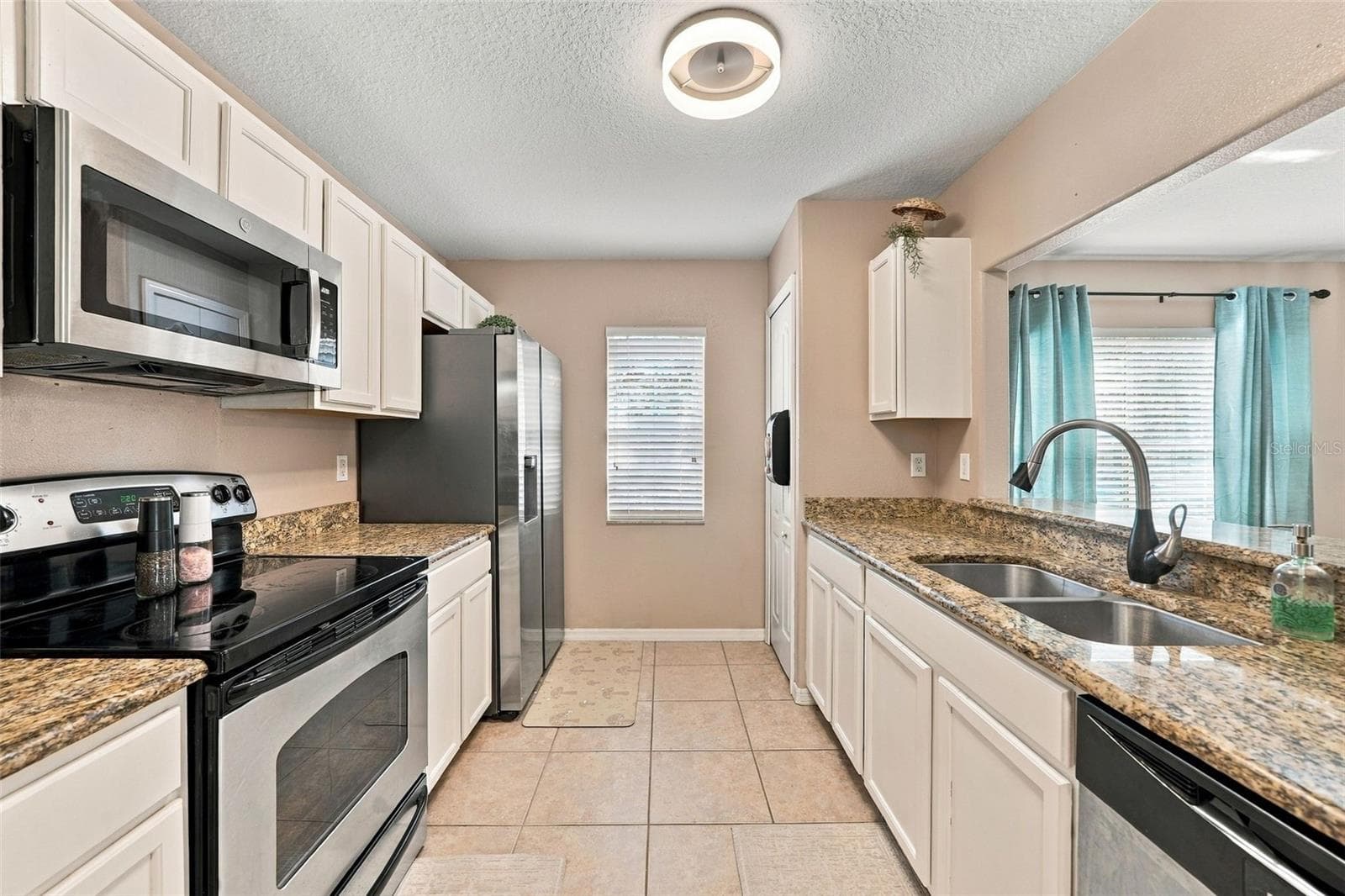 Townhouse at 10938 KEYS GATE DR, RIVERVIEW, photo 7 of 31