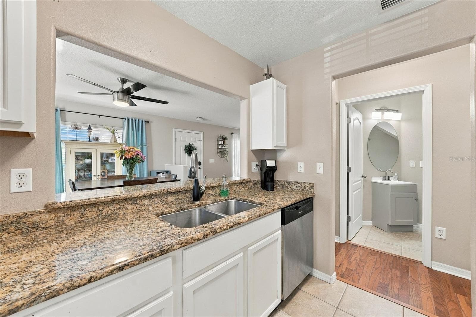 Townhouse at 10938 KEYS GATE DR, RIVERVIEW, photo 8 of 31