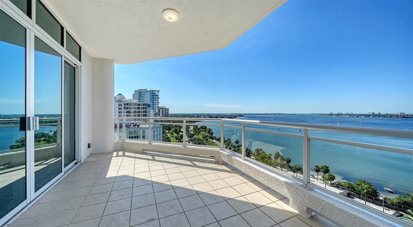 Southern & Western Facing Terrace - 340 S PALM AVE #101, SARASOTA