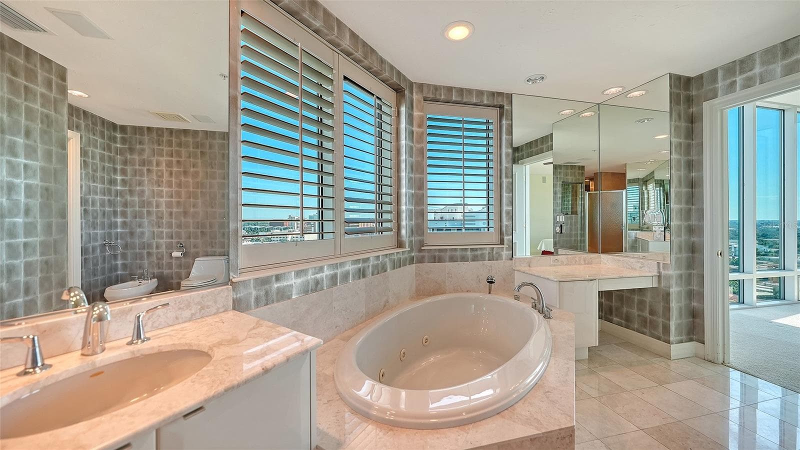 Primary Bathroom with His & Her Sides - 340 S PALM AVE #101, SARASOTA
