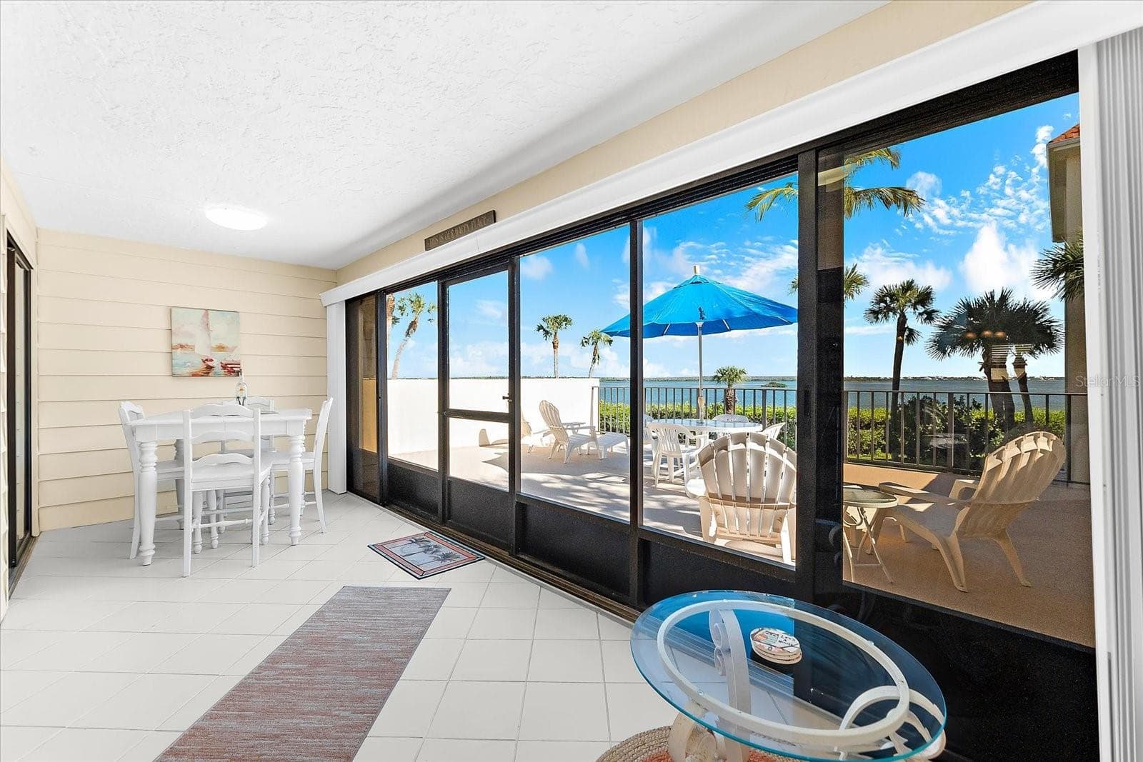 SERENE Florida Room Retreat - 1551 BEACH RD #207, ENGLEWOOD