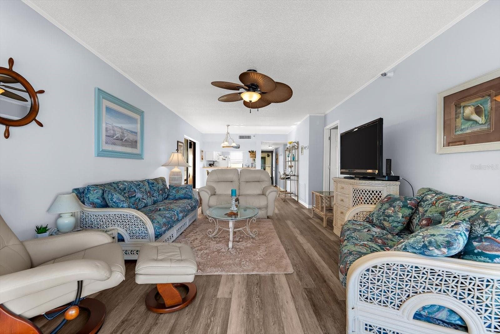 OPEN-Concept Entertaining Space - 1551 BEACH RD #207, ENGLEWOOD