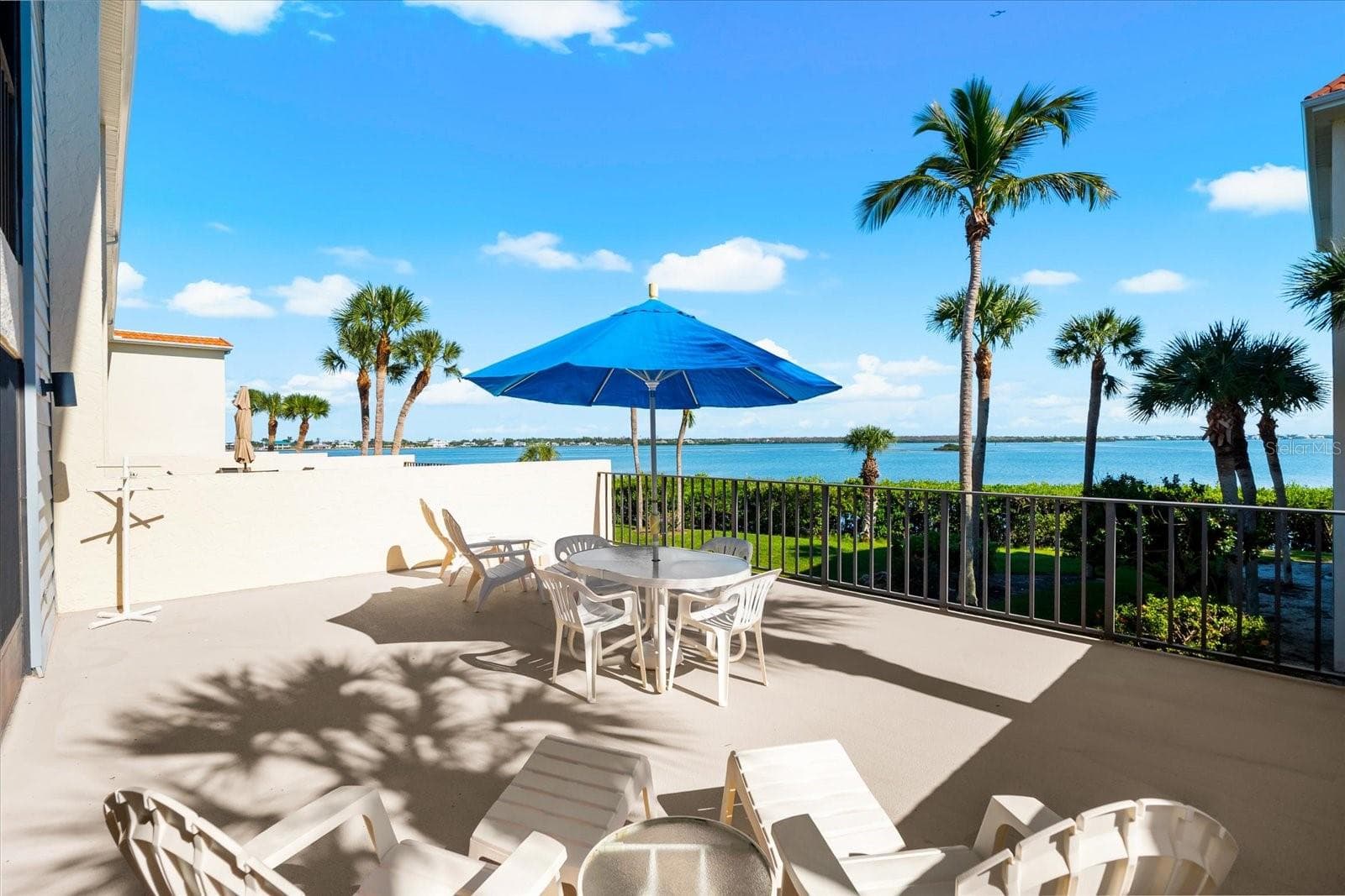 UNFORGETTABLE Sunsets Right Outside - 1551 BEACH RD #207, ENGLEWOOD
