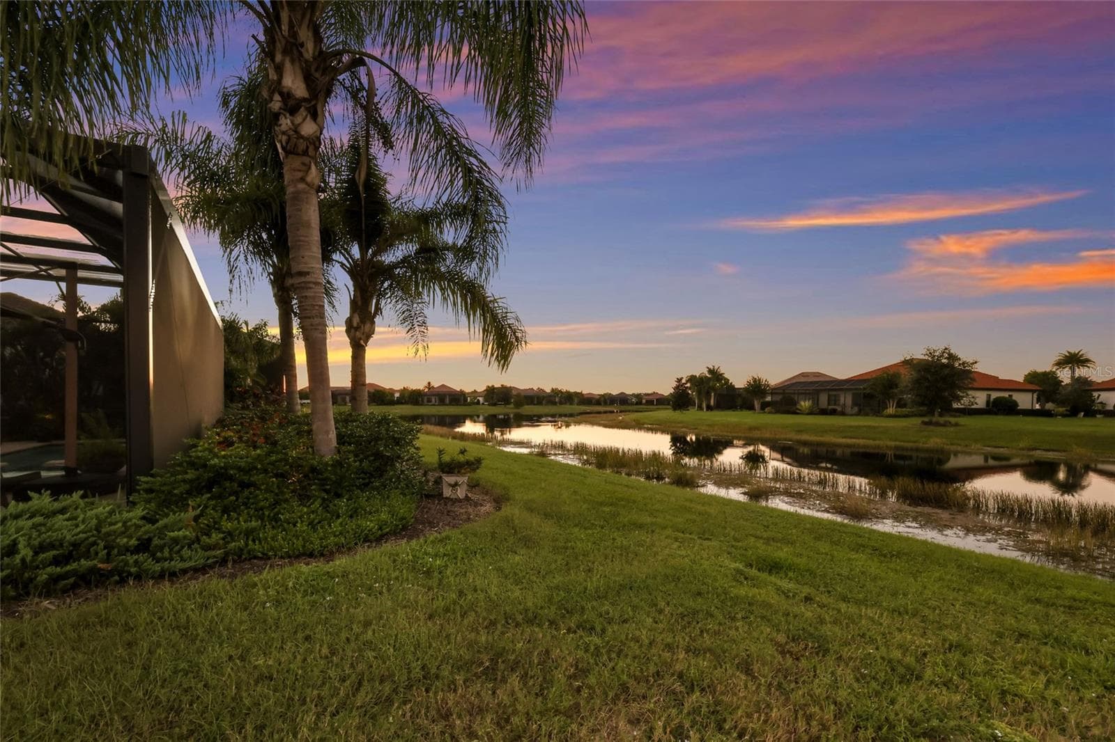 Single Family Residence at 15721 CASTLE PARK TER, LAKEWOOD RANCH, photo 56 of 100