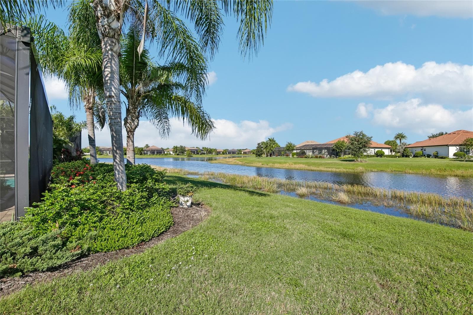 Single Family Residence at 15721 CASTLE PARK TER, LAKEWOOD RANCH, photo 77 of 100