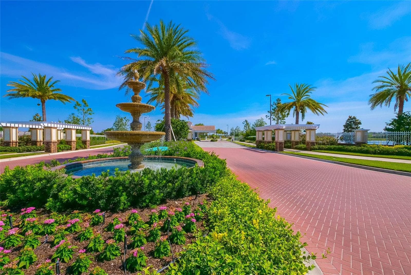 Single Family Residence at 15721 CASTLE PARK TER, LAKEWOOD RANCH, photo 81 of 100