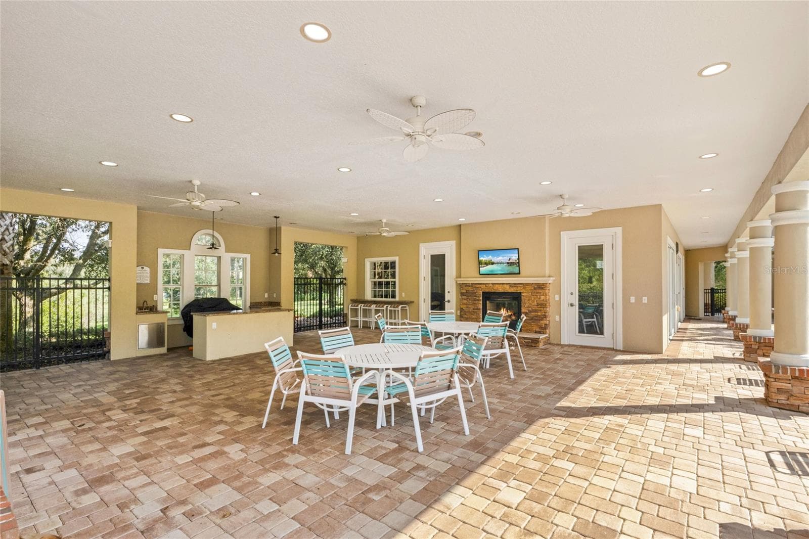 Single Family Residence at 15721 CASTLE PARK TER, LAKEWOOD RANCH, photo 95 of 100