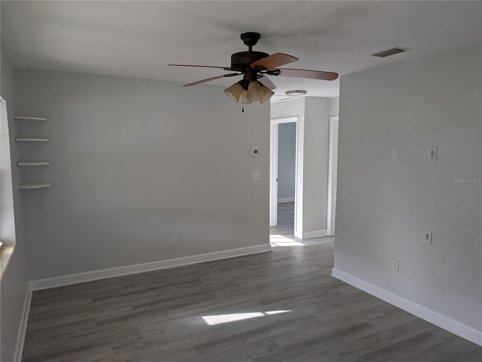 Living Room - 2835 DIXIE RD, LAKELAND