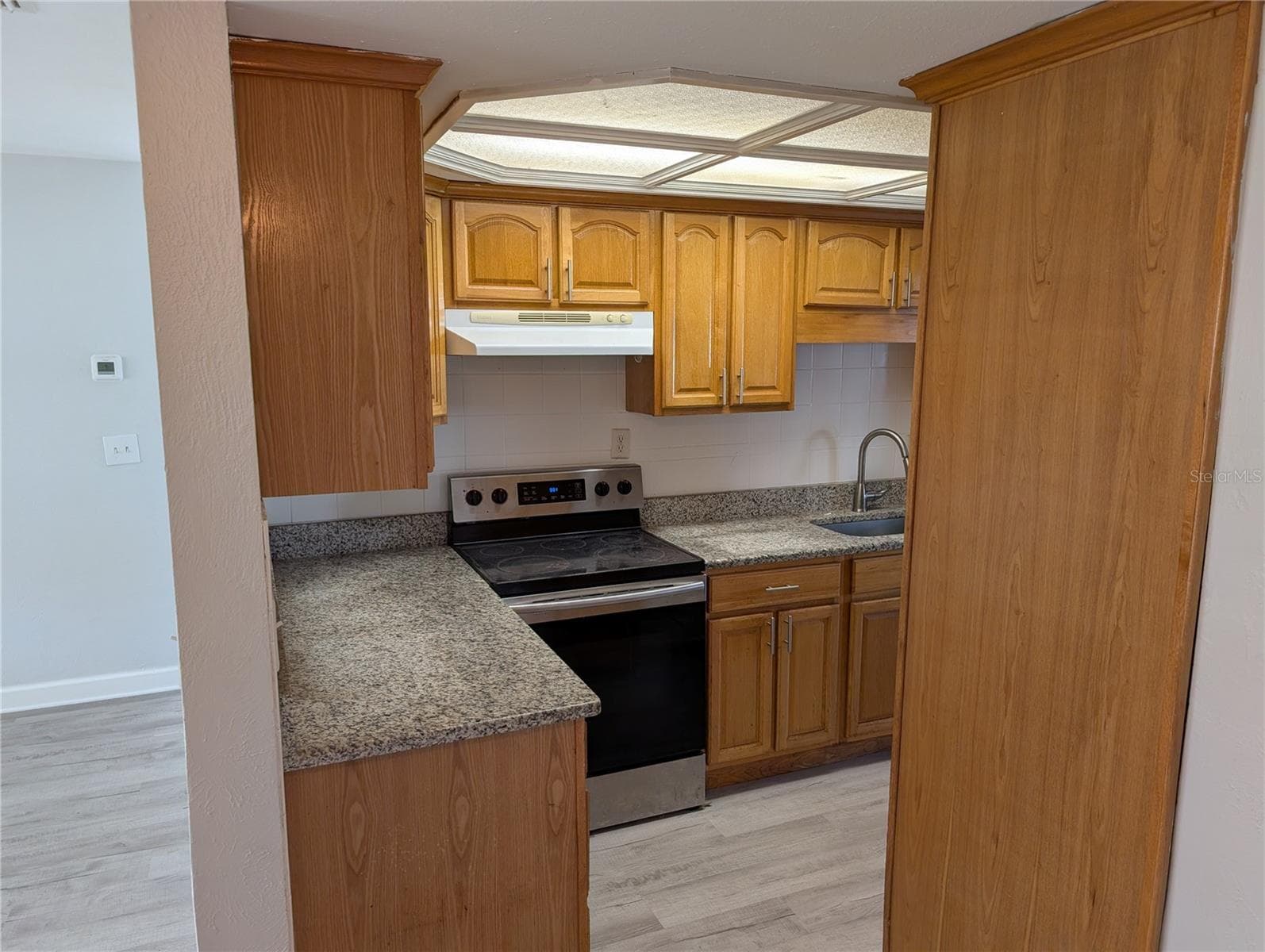 Kitchen - 2835 DIXIE RD, LAKELAND