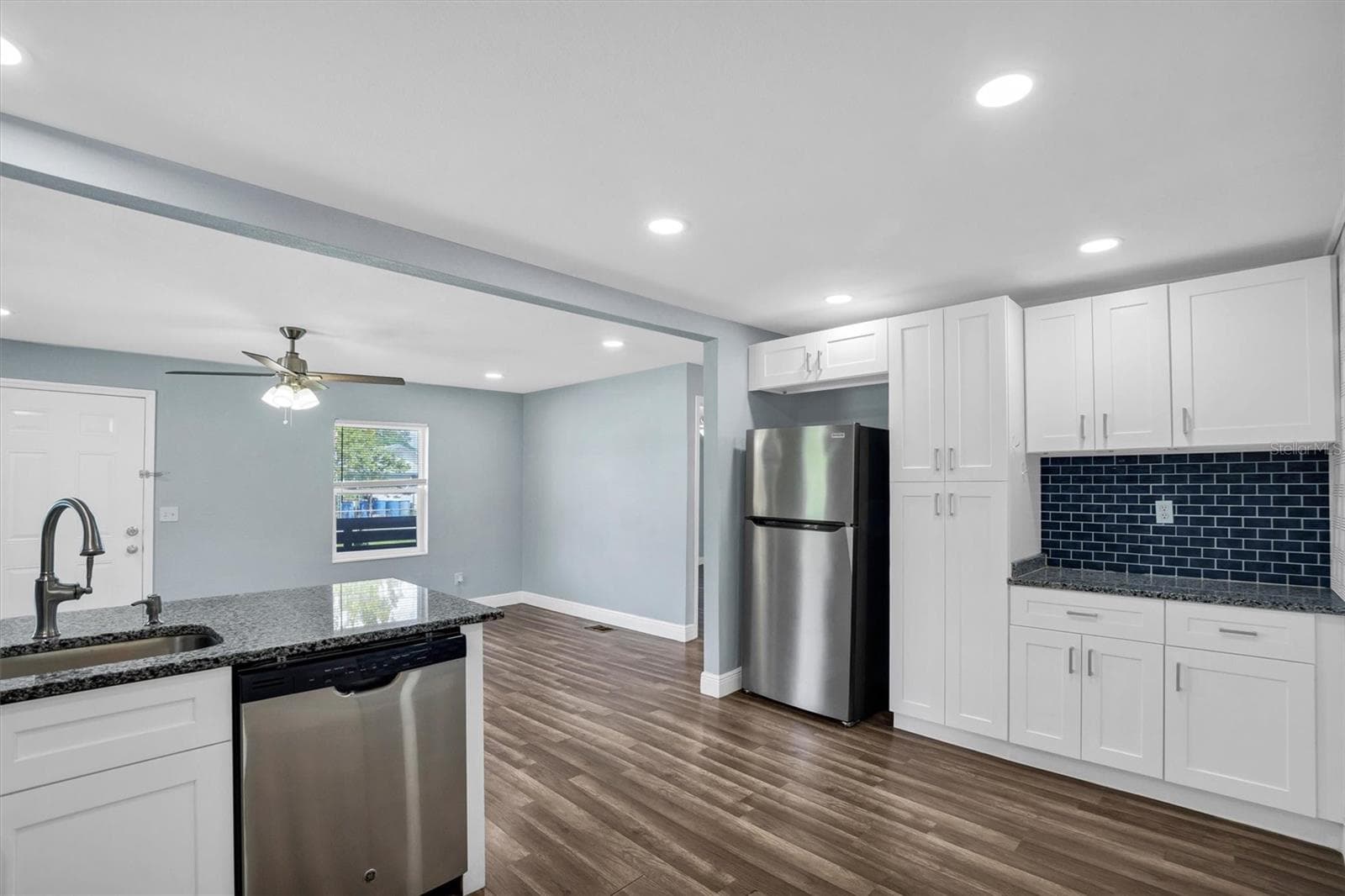 Single Family Residence at 2014 W HICKORY ST, LAKELAND, photo 10 of 20