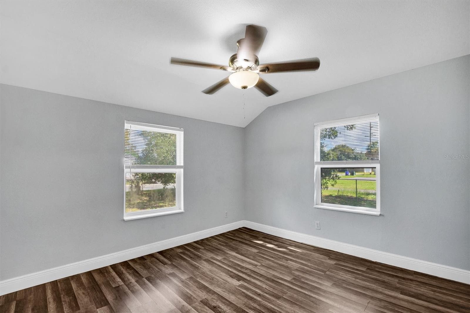 Single Family Residence at 2014 W HICKORY ST, LAKELAND, photo 13 of 20