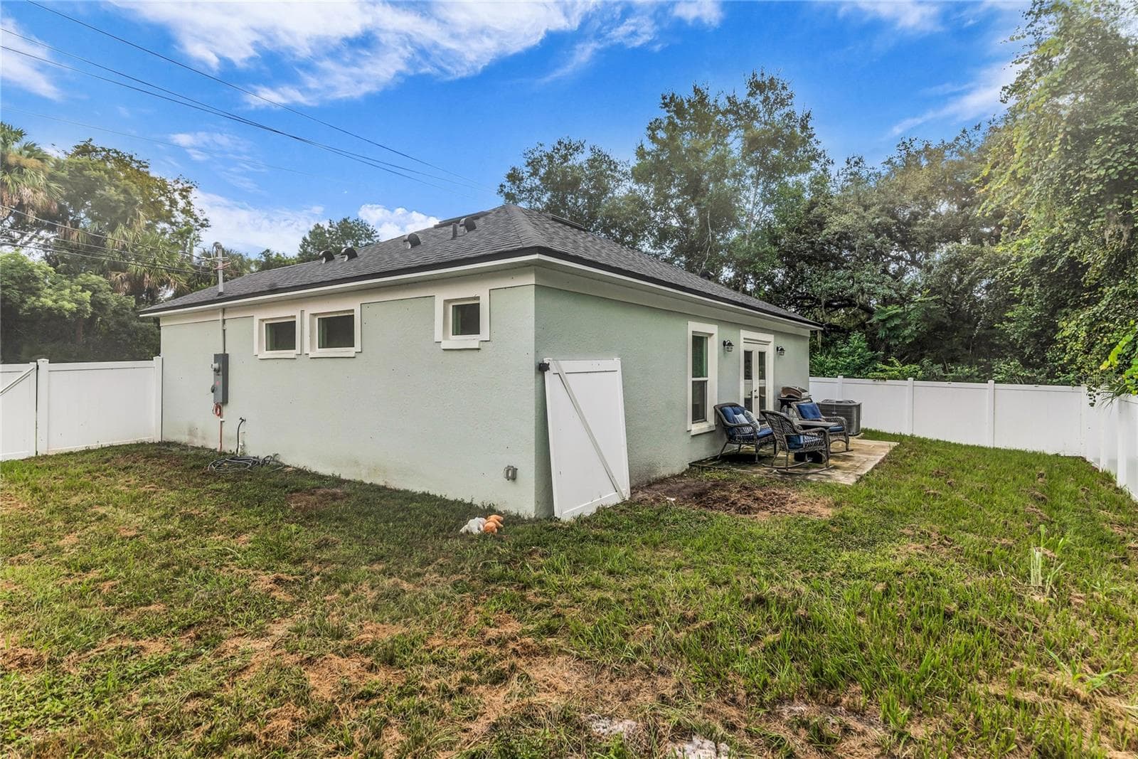 Fully fenced in back yard with storage shed - 3954 S SANFORD AVE, SANFORD