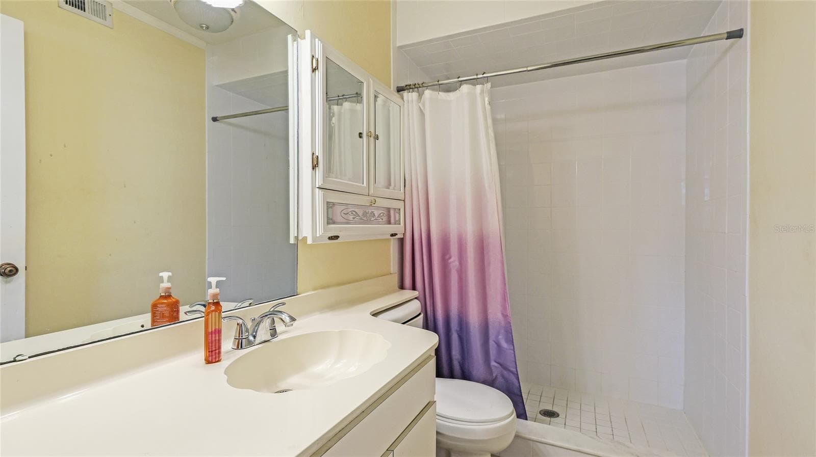 Condominium at 527 SPRING LAKES BLVD #527, BRADENTON, photo 23 of 37