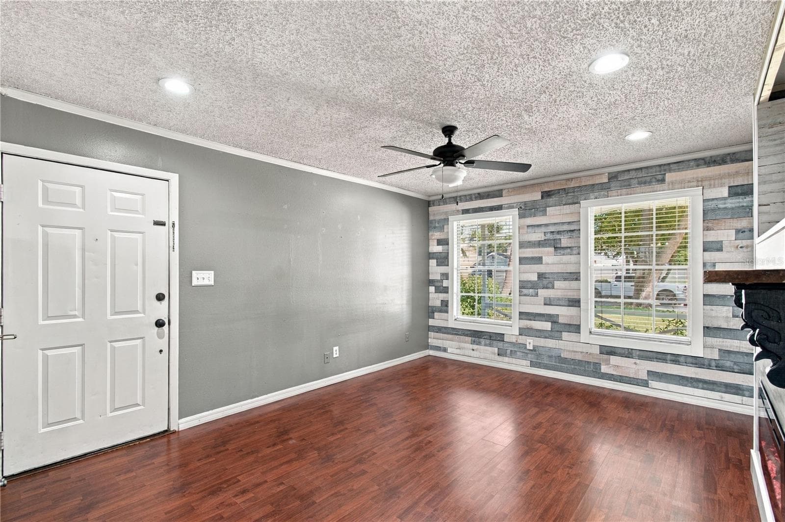Living Room - 9914 SURREY RIDGE RD, ORLANDO