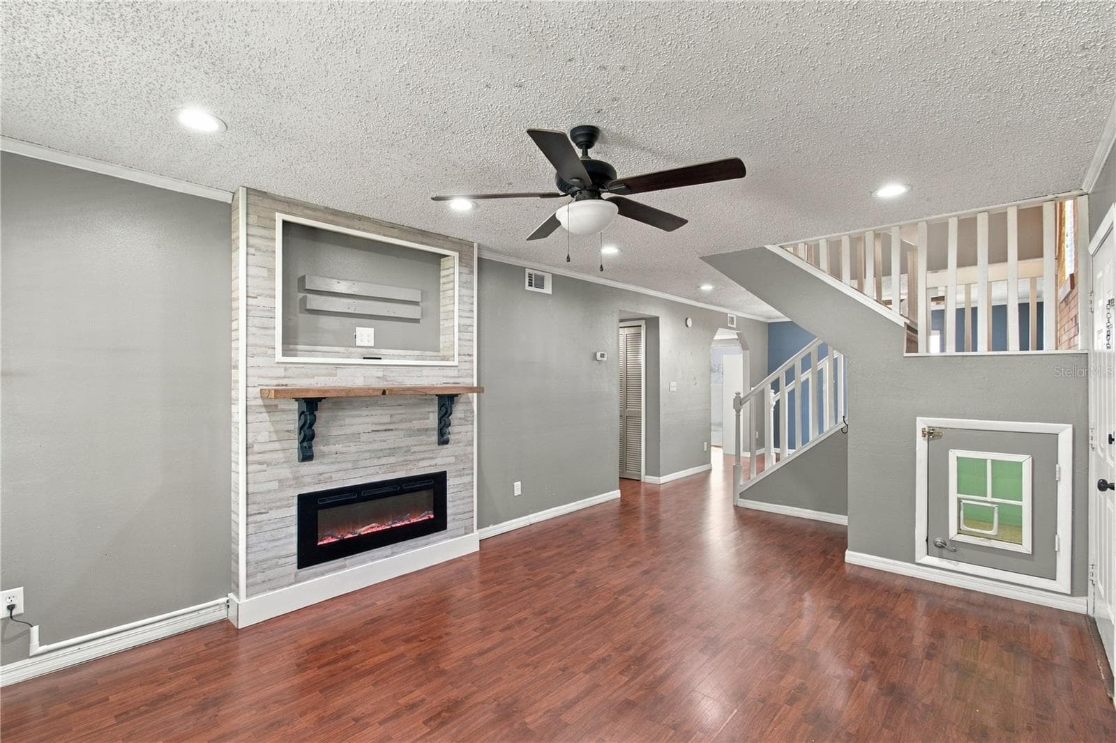 Living Room - 9914 SURREY RIDGE RD, ORLANDO