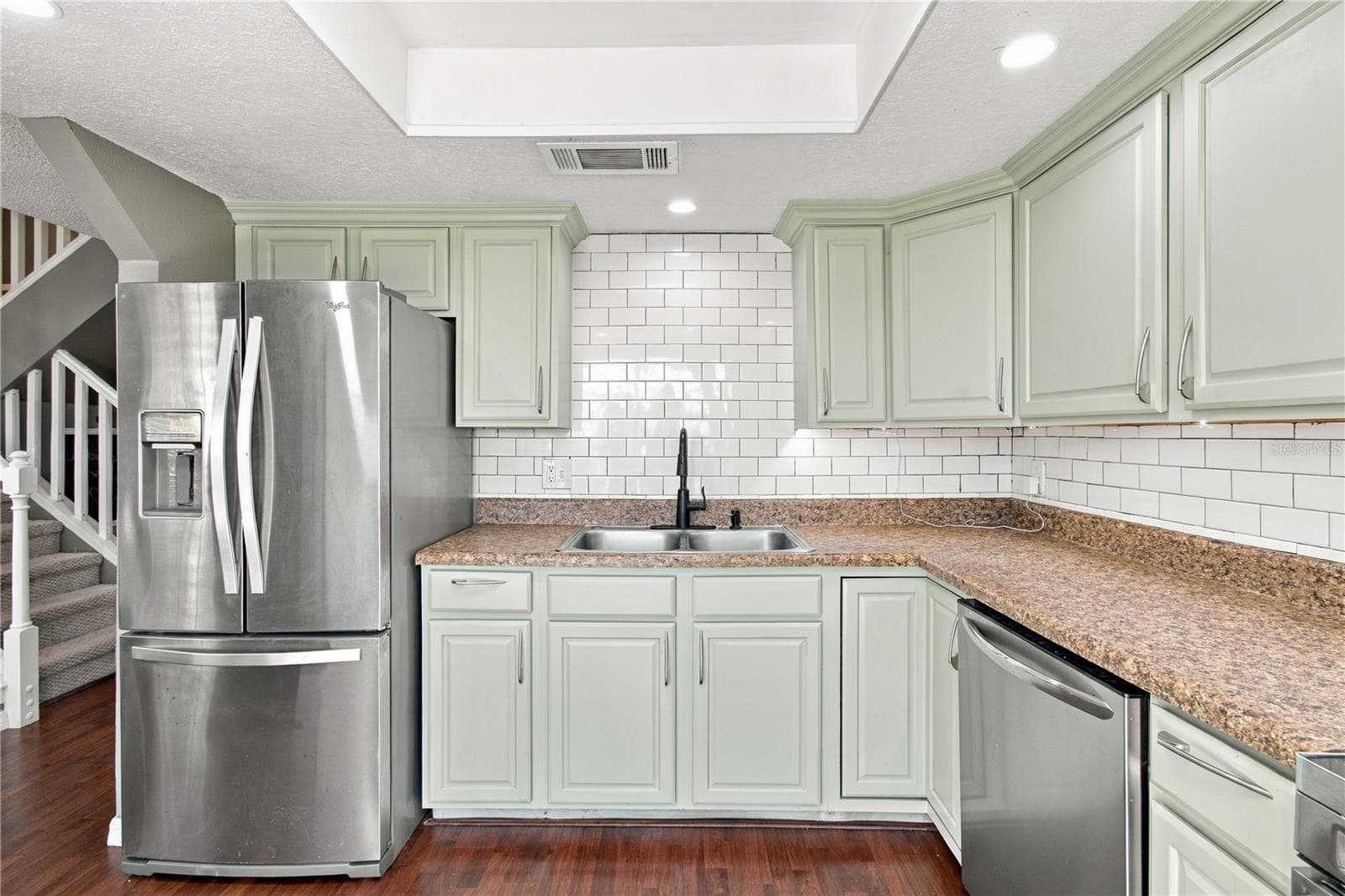 Kitchen - 9914 SURREY RIDGE RD, ORLANDO