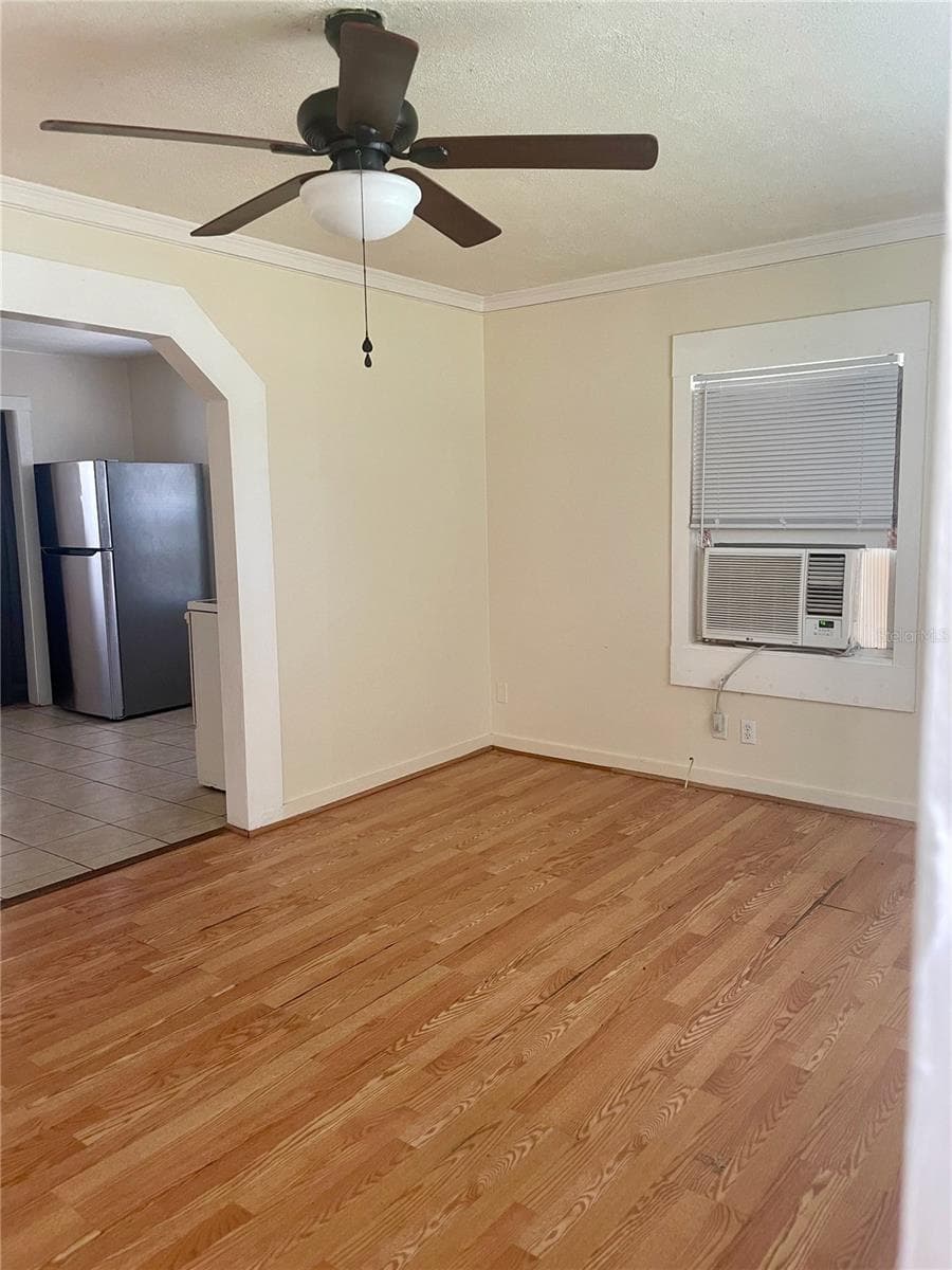 Single Family Residence at 1811 E MAIN ST, LAKELAND, photo 3 of 10