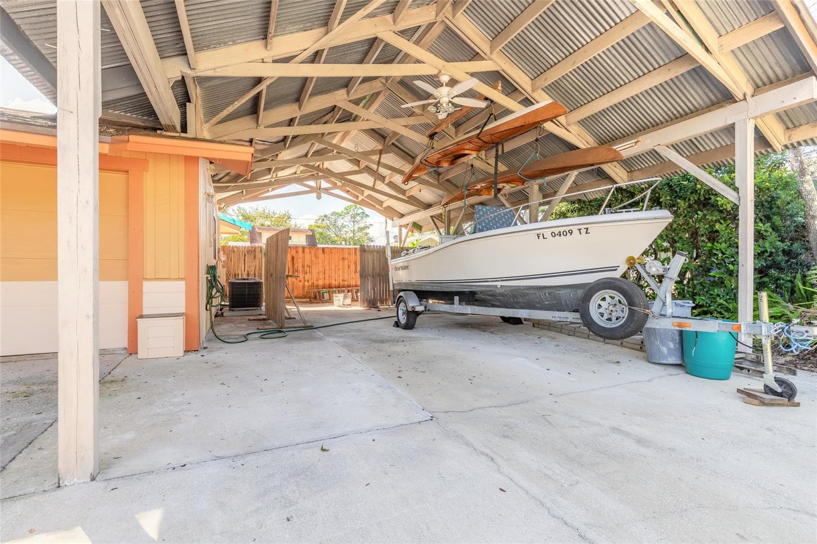 Single Family Residence at 2526 ROYAL PALM DR, EDGEWATER, photo 4 of 37