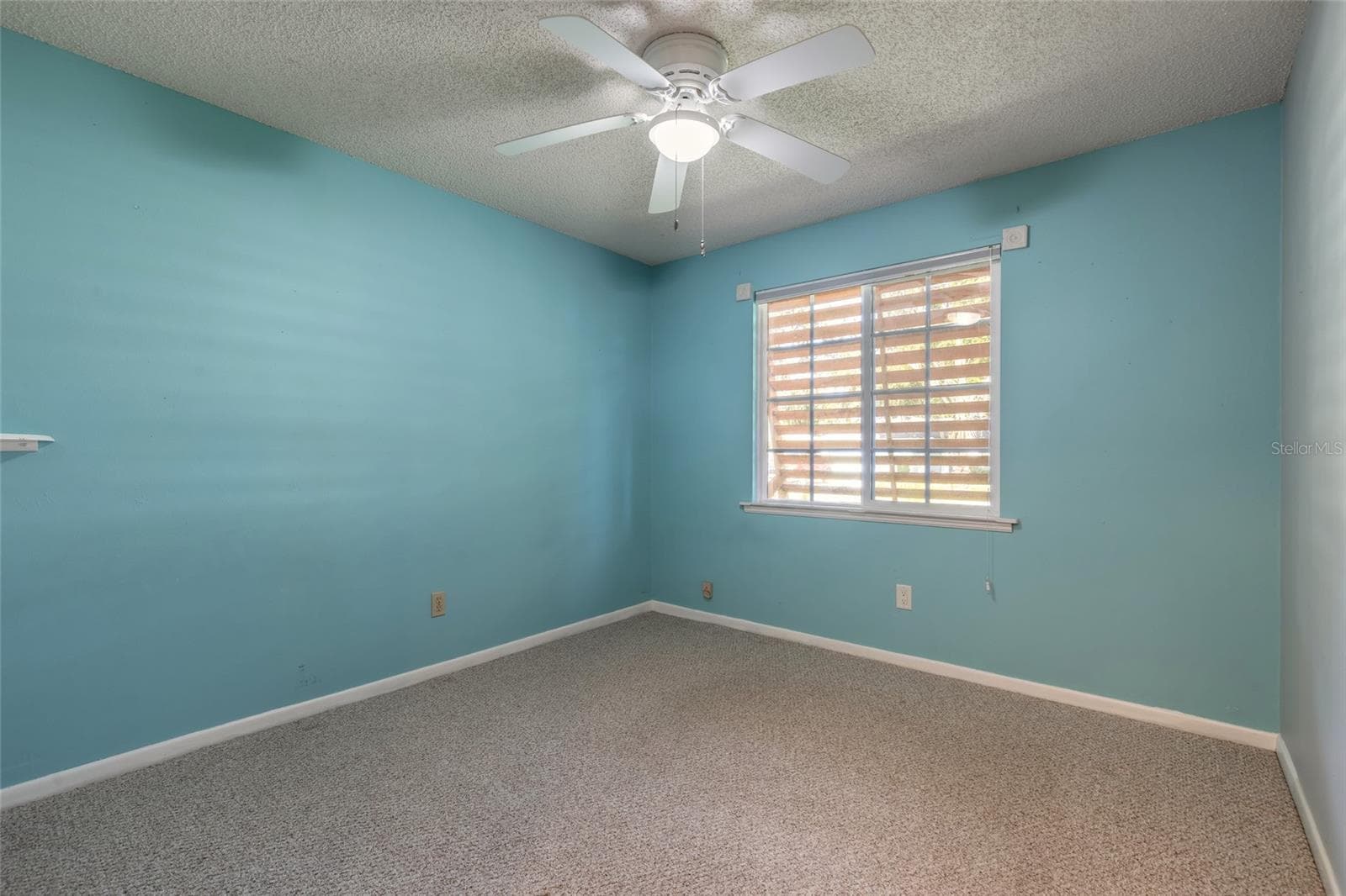 Single Family Residence at 2526 ROYAL PALM DR, EDGEWATER, photo 9 of 37