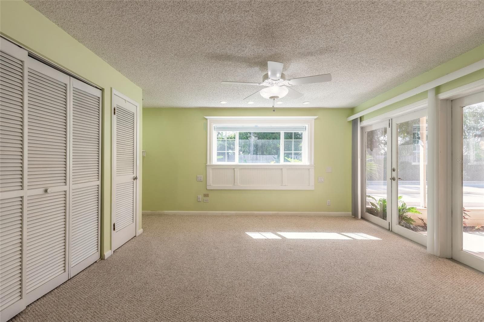 Single Family Residence at 2526 ROYAL PALM DR, EDGEWATER, photo 15 of 37