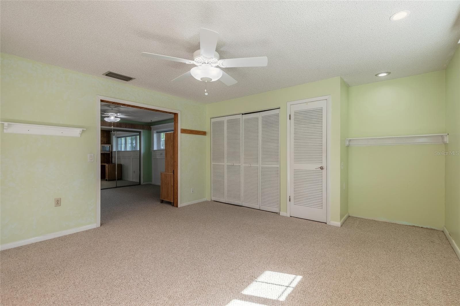 Single Family Residence at 2526 ROYAL PALM DR, EDGEWATER, photo 17 of 37