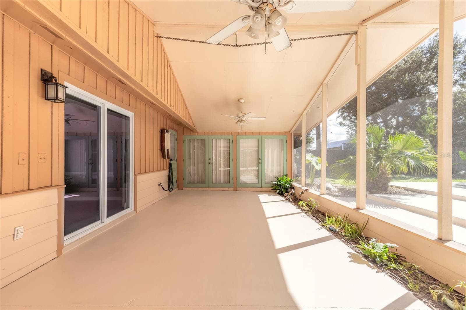 Single Family Residence at 2526 ROYAL PALM DR, EDGEWATER, photo 30 of 37