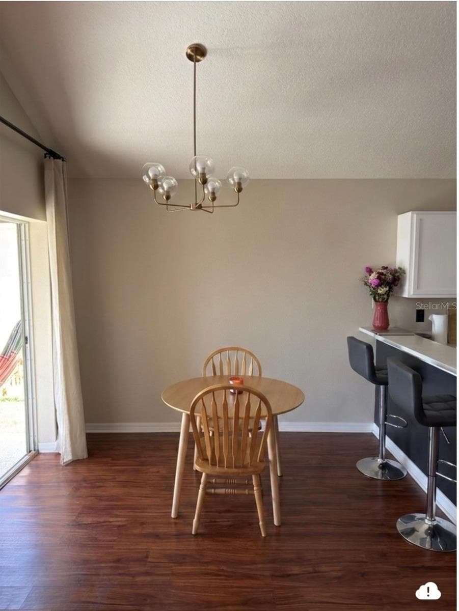 Dining Area - 8103 TAR HOLLOW DR, GIBSONTON