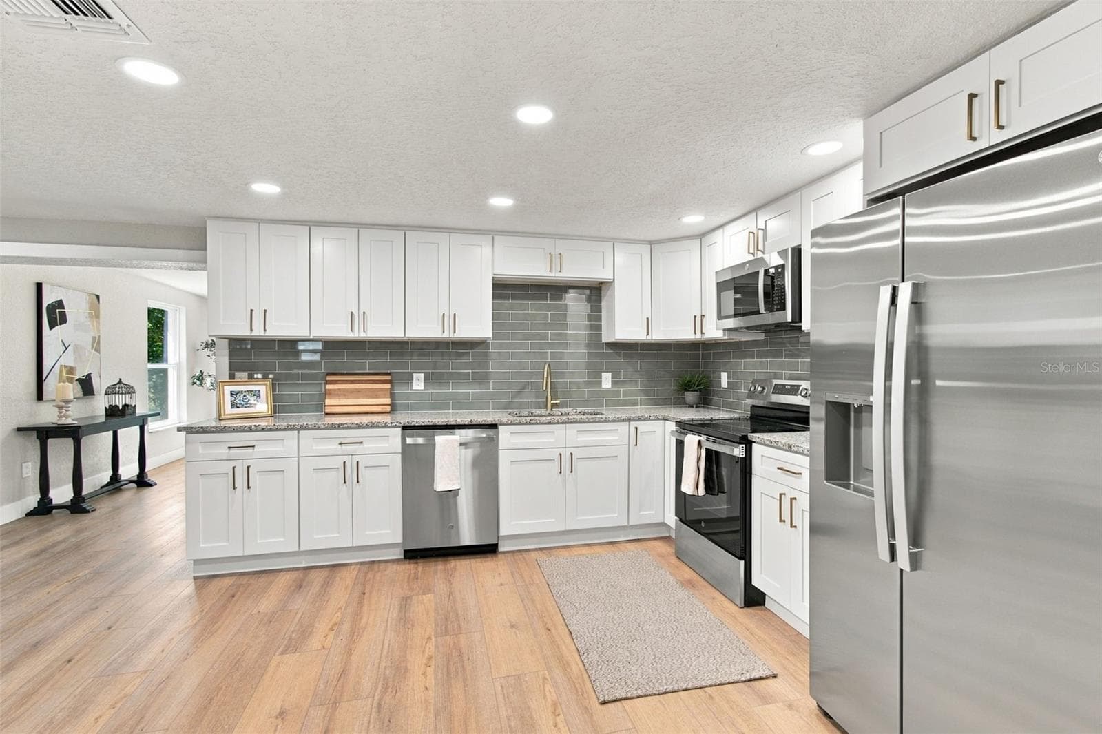 Single Family Residence at 1954 SKYLINE DR, CLEARWATER, photo 4 of 22