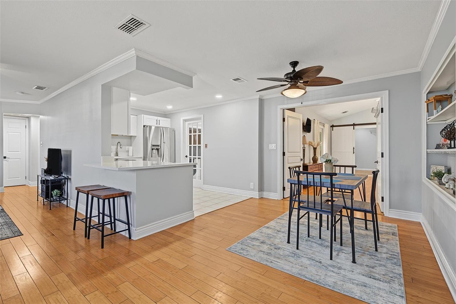 Single Family Residence at 4317 S HALE AVE, TAMPA, photo 10 of 37