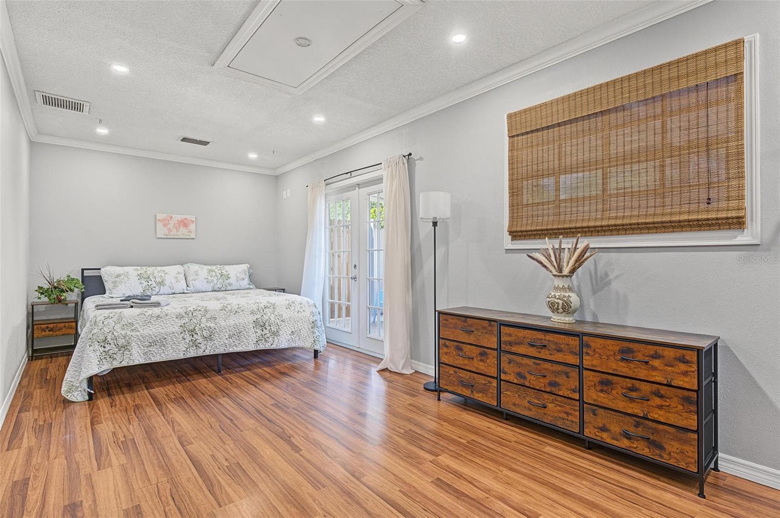 Single Family Residence at 4317 S HALE AVE, TAMPA, photo 17 of 37