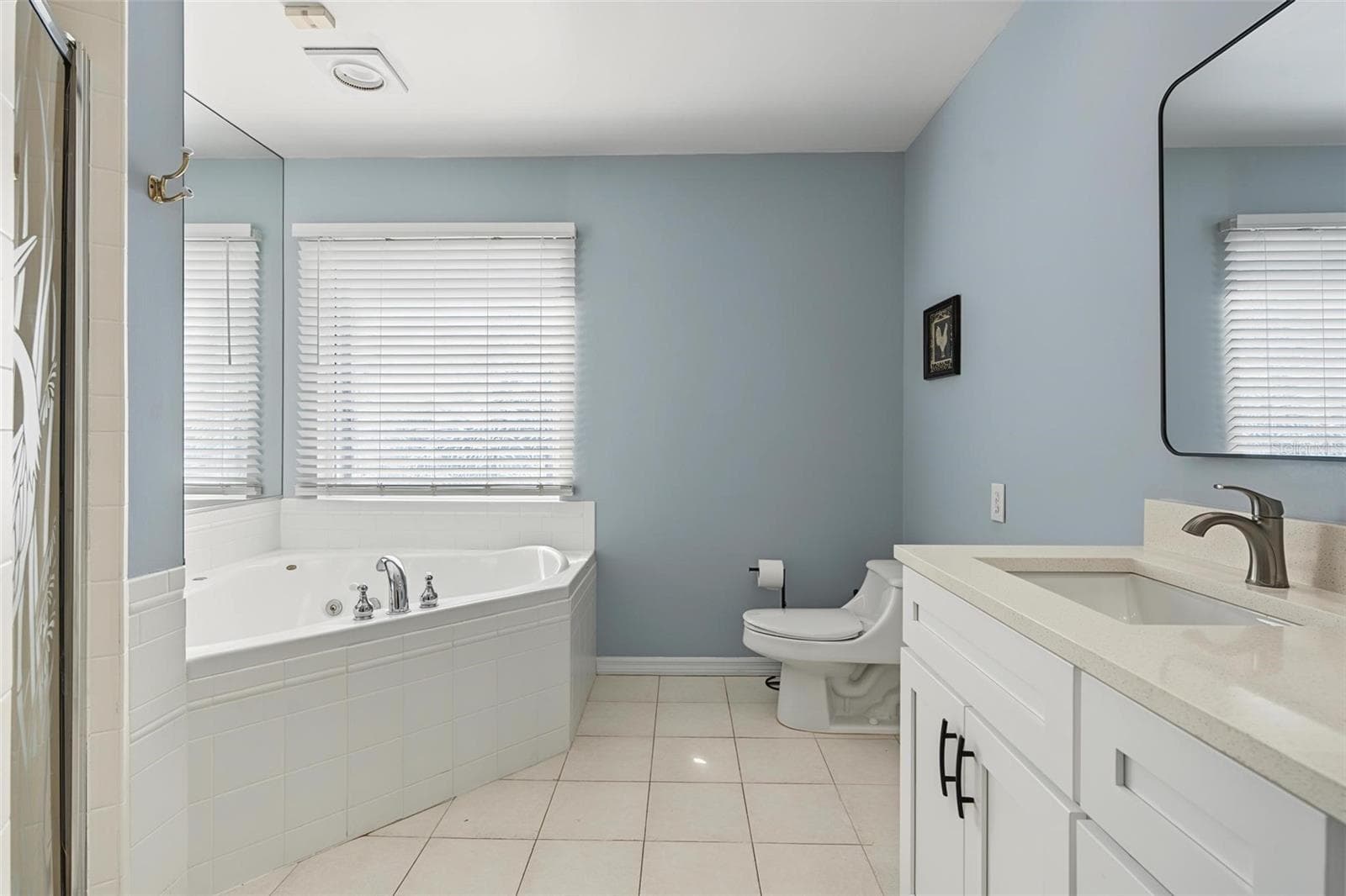 Single Family Residence at 4317 S HALE AVE, TAMPA, photo 19 of 37