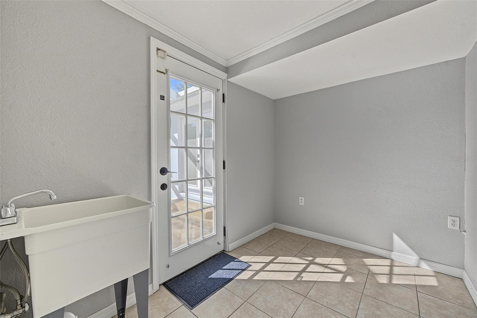Single Family Residence at 4317 S HALE AVE, TAMPA, photo 26 of 37