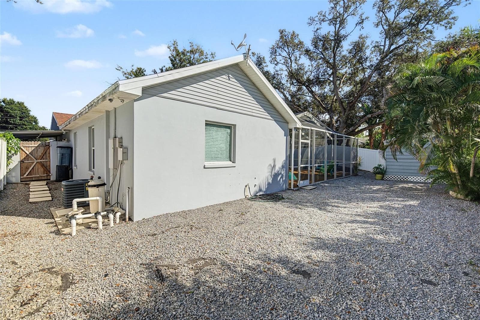Single Family Residence at 4317 S HALE AVE, TAMPA, photo 33 of 37