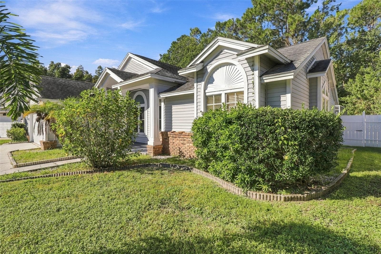 Single Family Residence at 7828 LAKE PLACID LN, NEW PORT RICHEY, photo 2 of 24