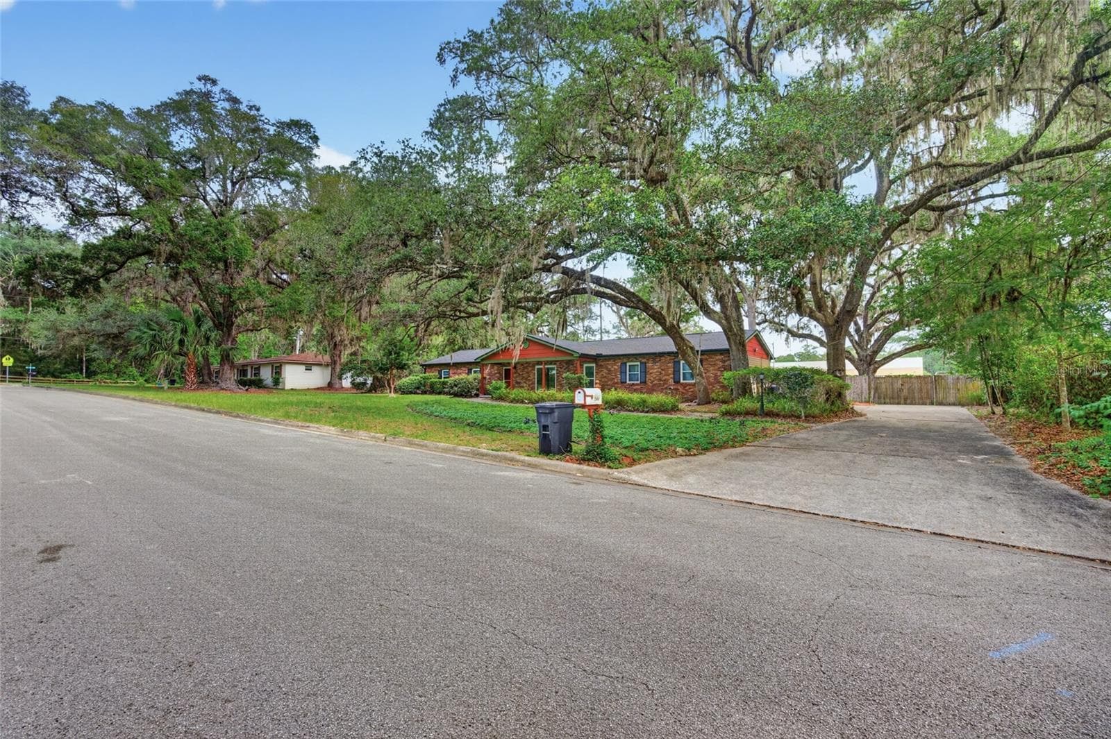 Single Family Residence at 1944 SW 48TH AVE, GAINESVILLE, photo 4 of 55