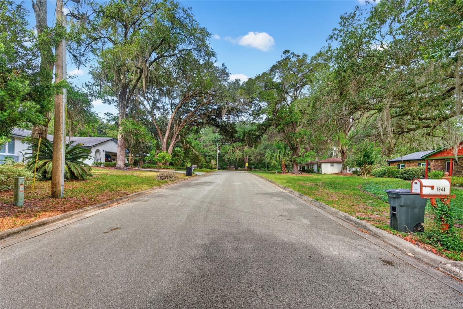 Single Family Residence at 1944 SW 48TH AVE, GAINESVILLE, photo 43 of 55