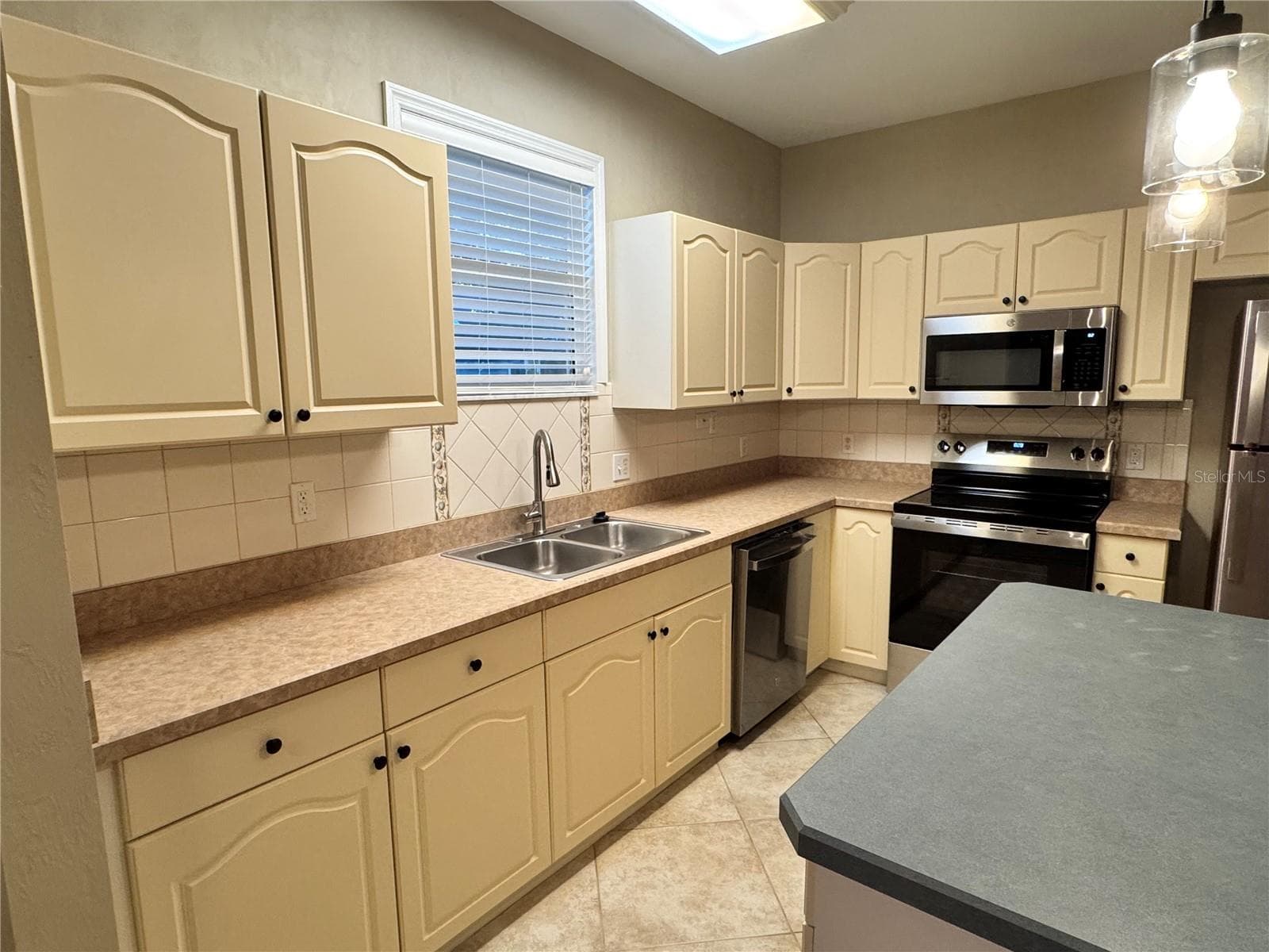 Villa at 901 NW 124TH DR, NEWBERRY, photo 7 of 26