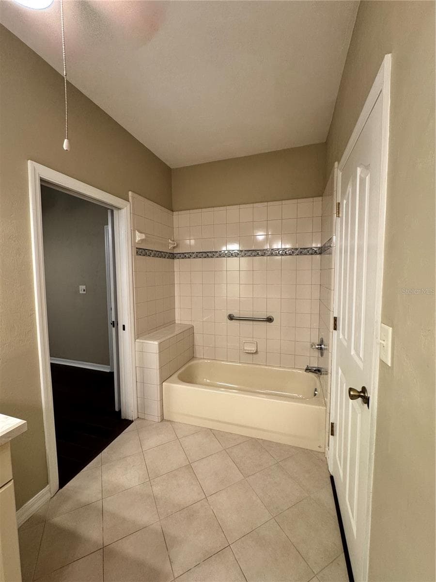Villa at 901 NW 124TH DR, NEWBERRY, photo 25 of 26