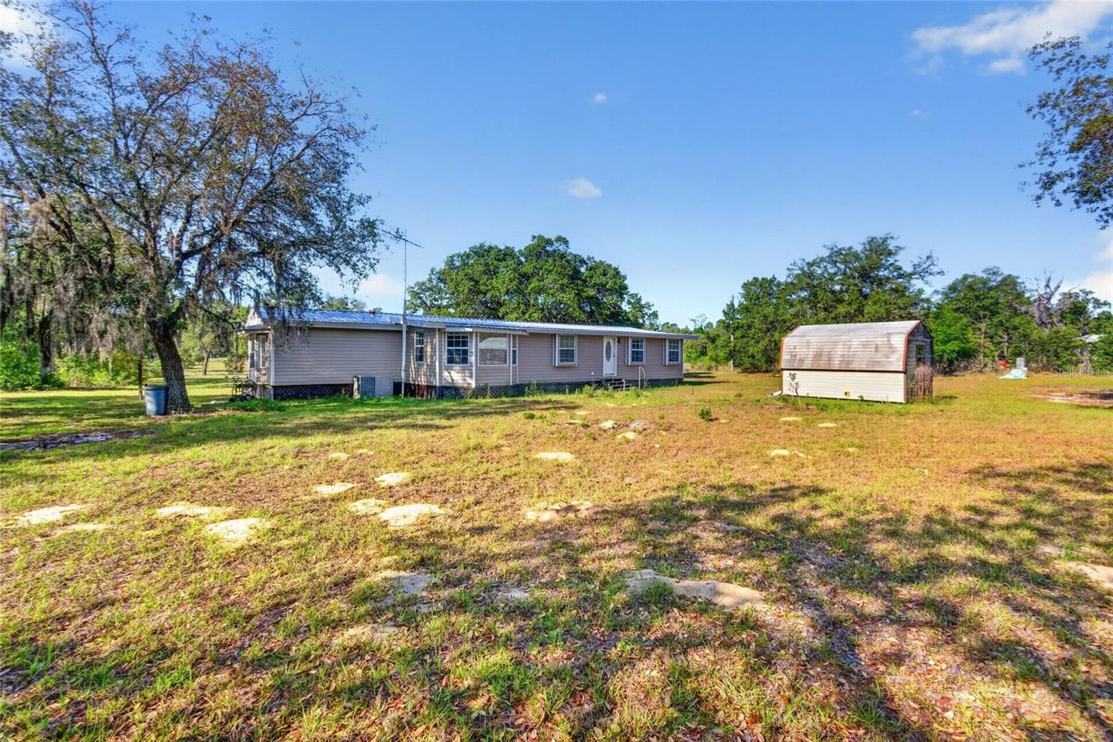 Manufactured Home at 11751 NE 116TH ST, ARCHER, photo 22 of 53